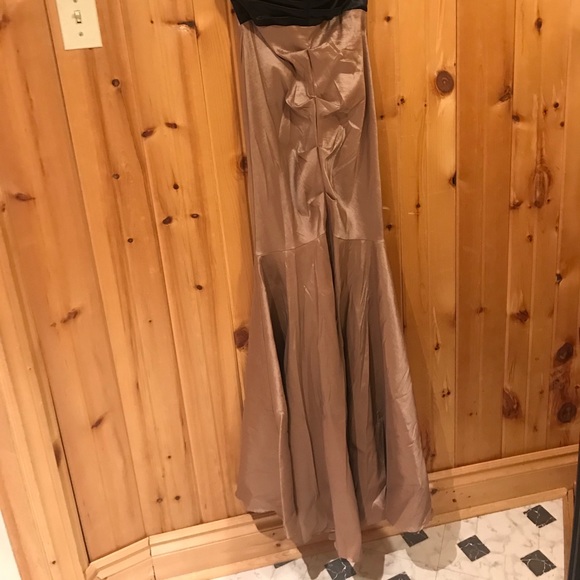 Black and gold/tan prom dress Le Château - Picture 3 of 7